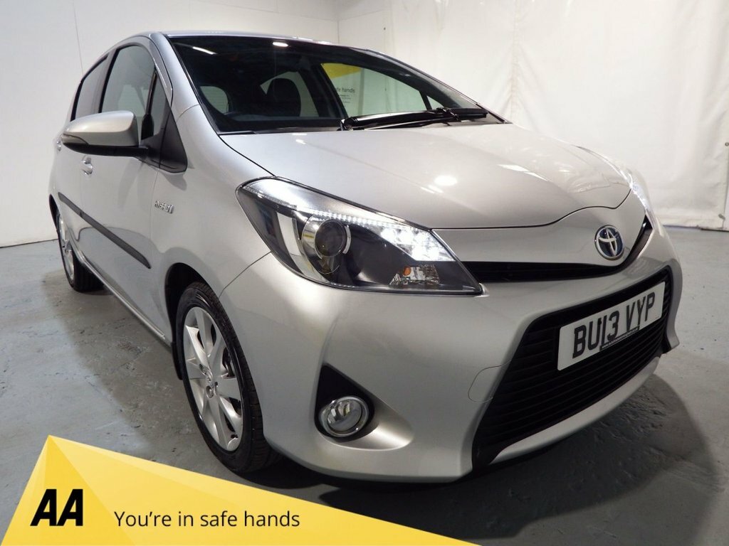 Toyota Yaris 1.5L T Spirit Silver