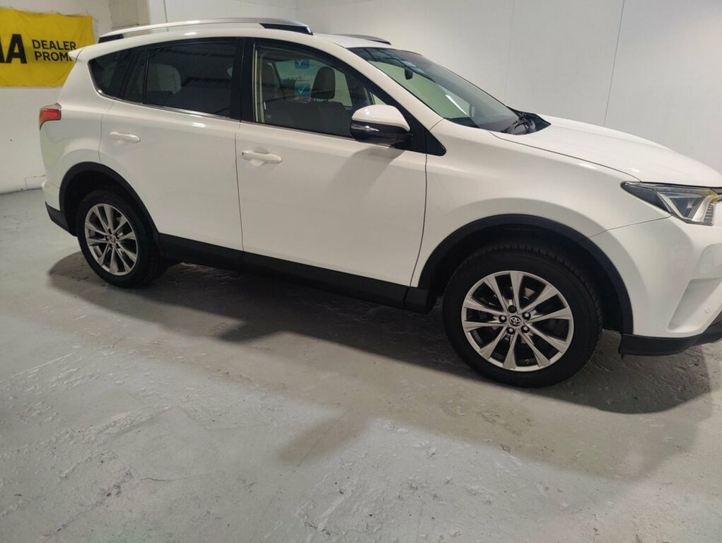 Toyota Rav 4 2L Excel White #3