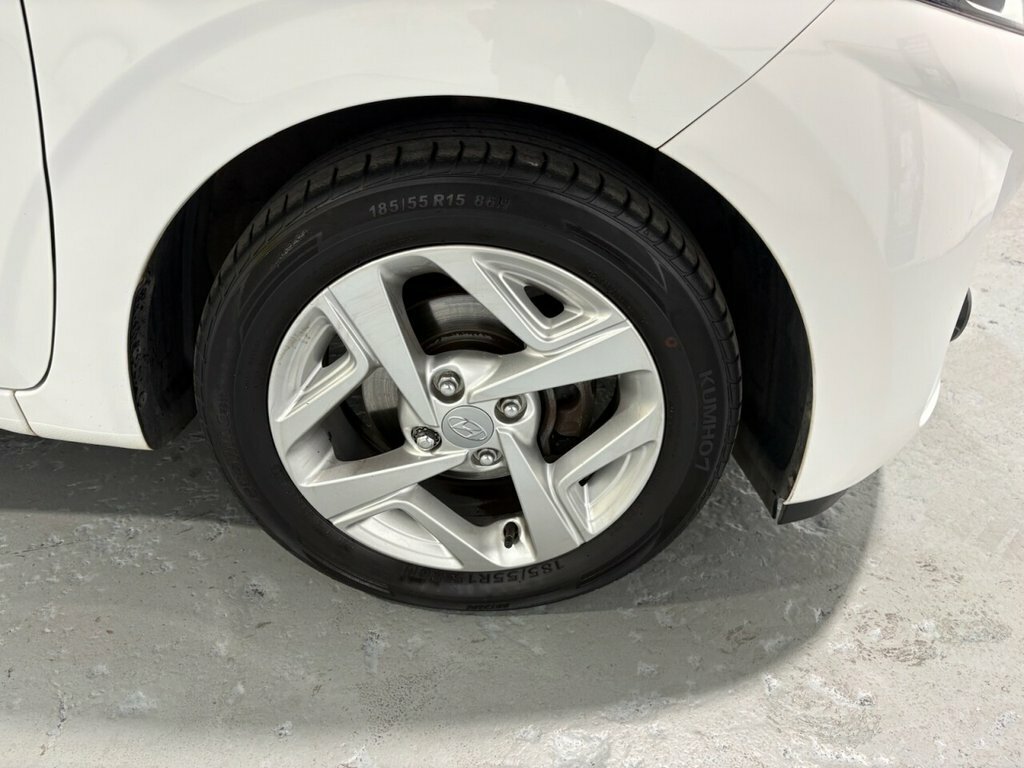 Hyundai I10 1.2 Premium Hatchback Euro 6 S White #41