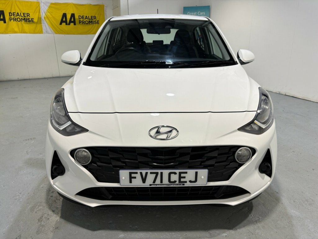 Hyundai I10 1.2 Premium Hatchback Euro 6 S White #49