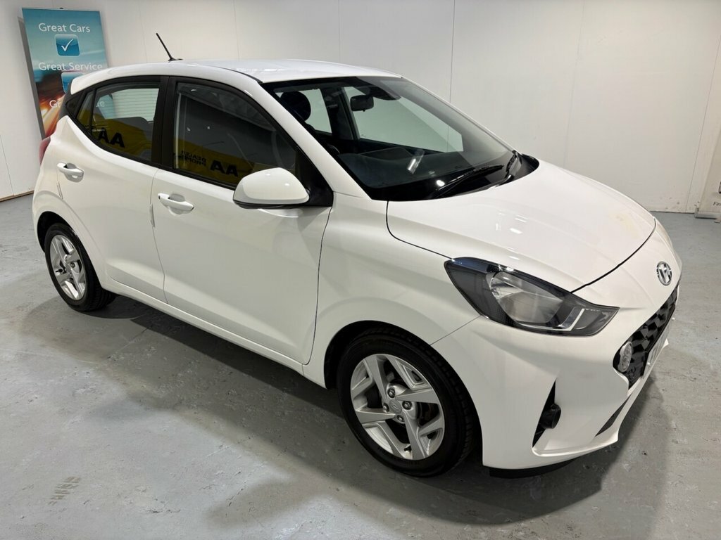 Hyundai I10 1.2 Premium Hatchback Euro 6 S White #21