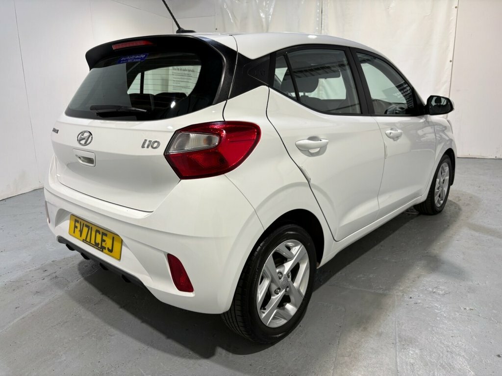 Hyundai I10 1.2 Premium Hatchback Euro 6 S White #36