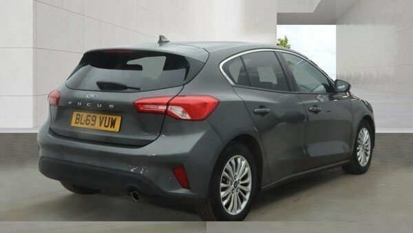 Ford Focus 1L Titanium BL69VUW Grey #3