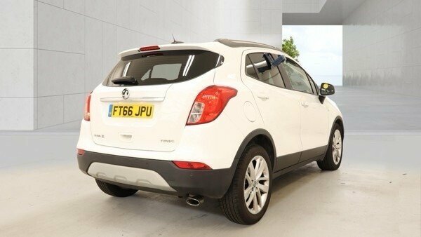 Vauxhall Mokka X 1.4L Active White #3