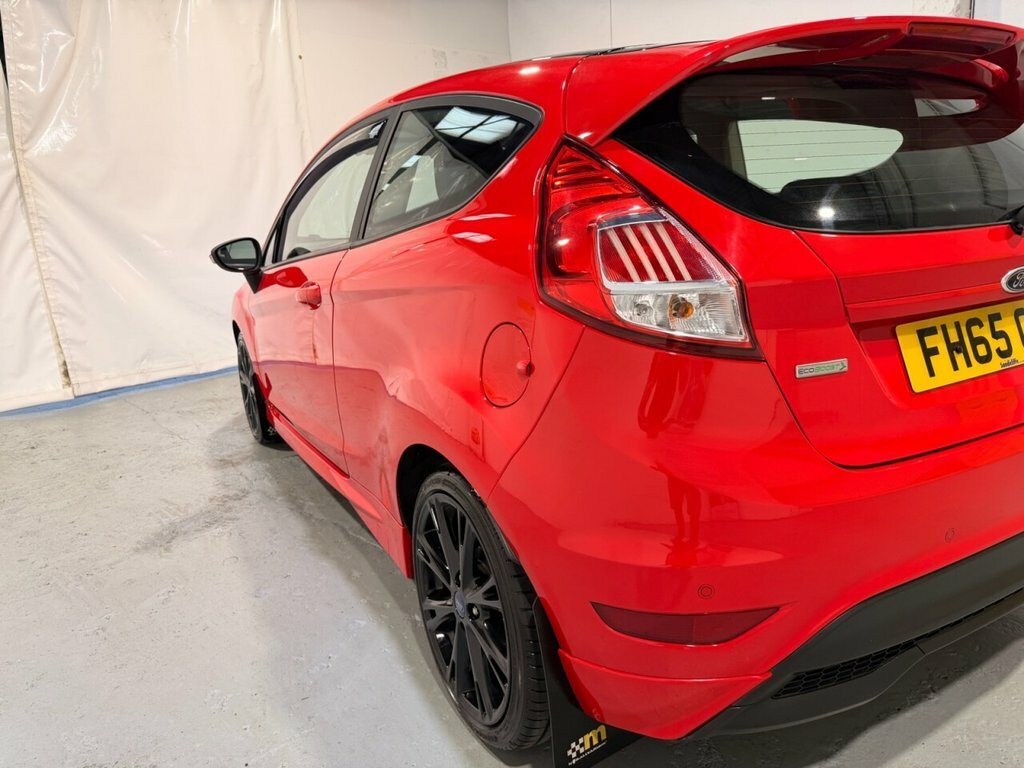 Ford Fiesta 1L Zetec S Red #6