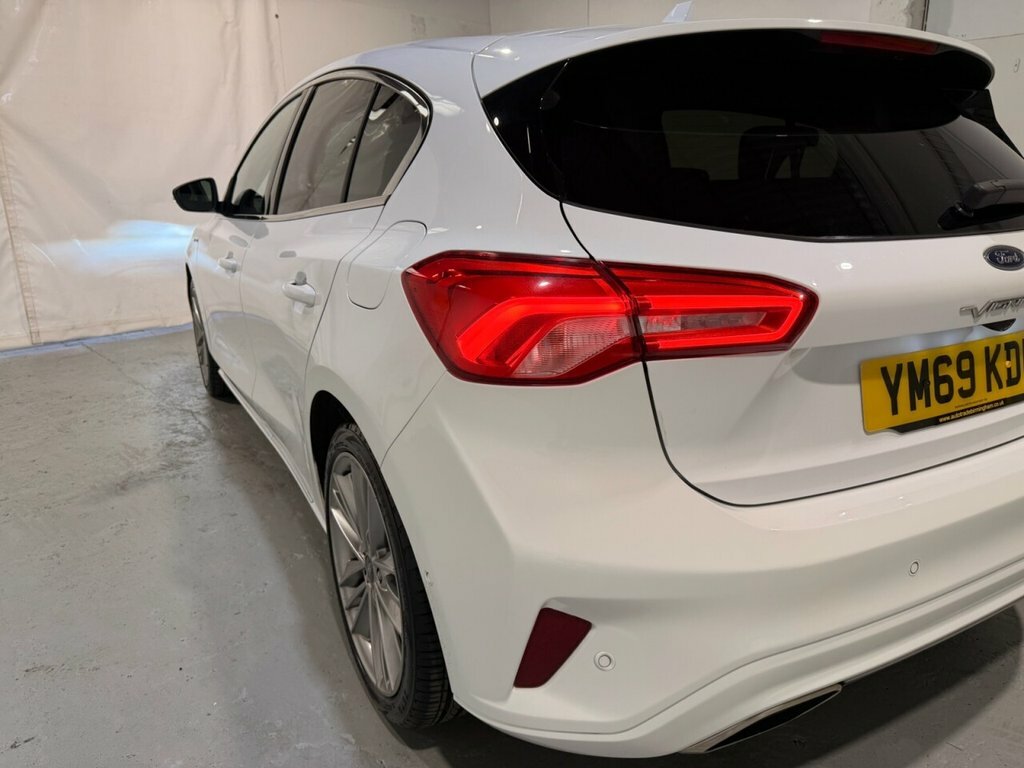 Ford Focus 1.5L Vignale YM69KDU White #6