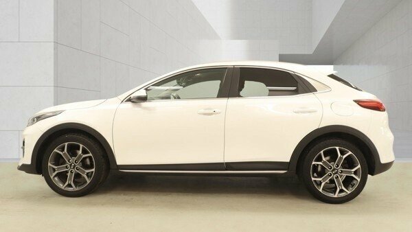 Kia Xceed 1L 3 White #4