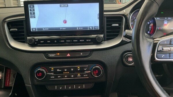 Kia Xceed 1L 3 YD20AHL White #5