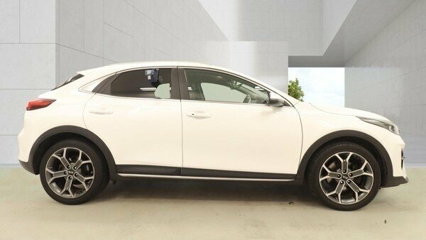 Kia Xceed 1L 3 White #2