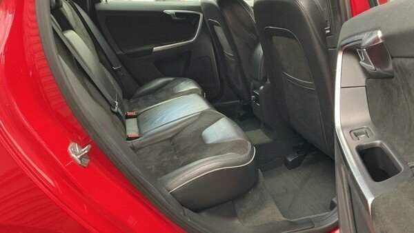 Volvo XC60 2L R-design Nav EF17MYC Red #5