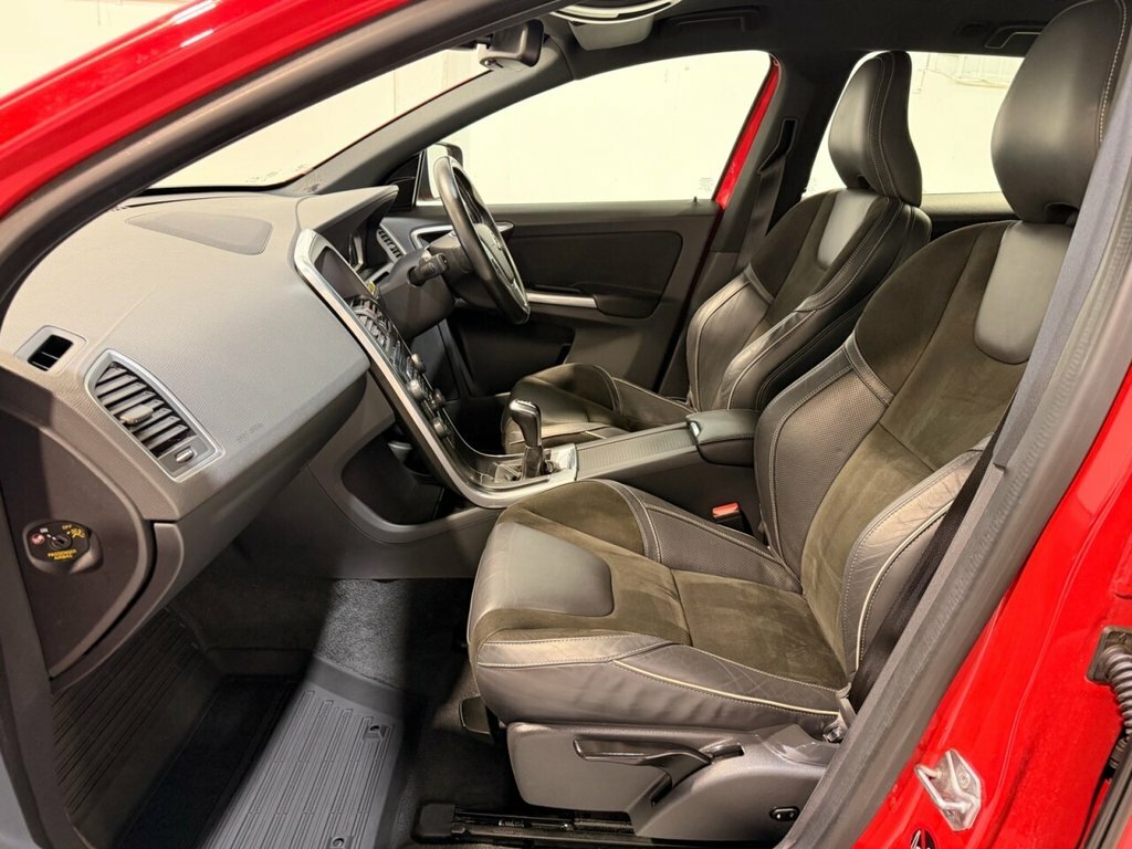 Volvo XC60 2L R-design Nav Red #3