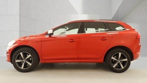 Volvo XC60 2L R-design Nav EF17MYC Red #3