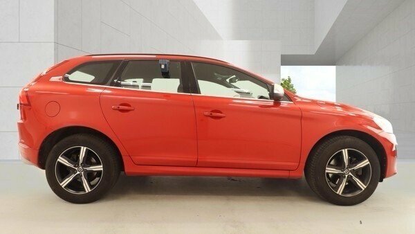 Volvo XC60 2L R-design Nav EF17MYC Red #2