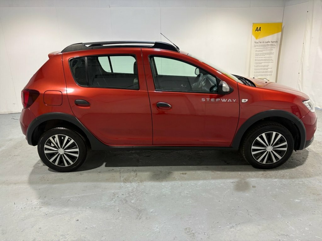 Dacia Sandero Stepway 1.5L Ambiance Red #3