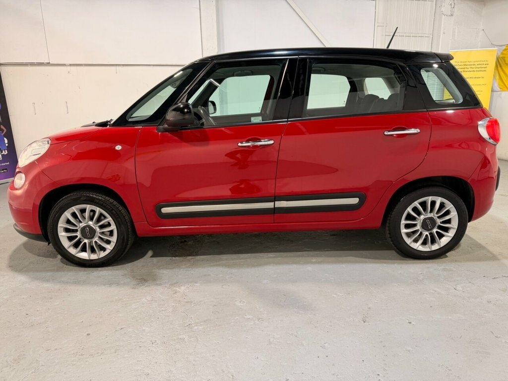 Fiat 500L 1.4L Lounge Red #2