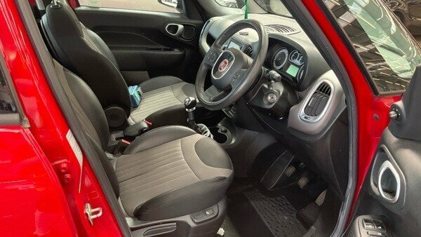 Fiat 500L 1.4L Lounge Red #3