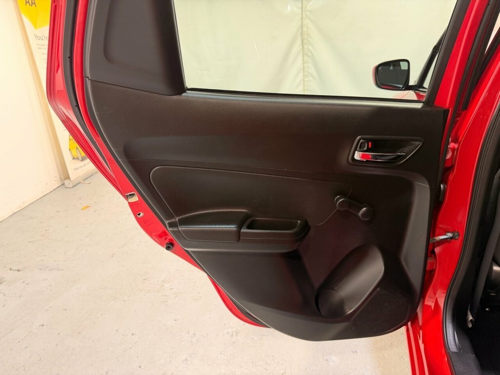 Suzuki Swift 1.0 Boosterjet Sz-t Red #50