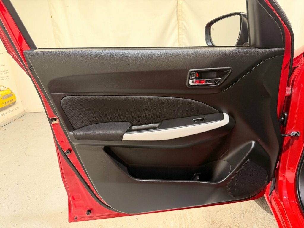 Suzuki Swift 1.0 Boosterjet Sz-t Red #54