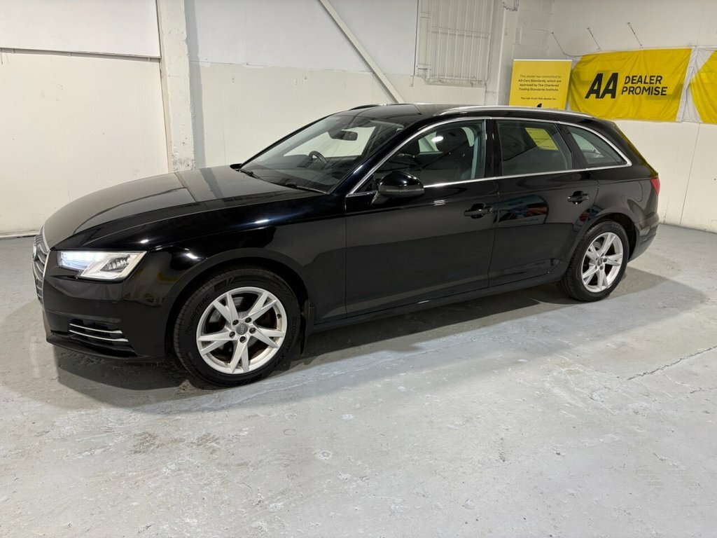Audi A4 Avant 1.4L Sport Black #2