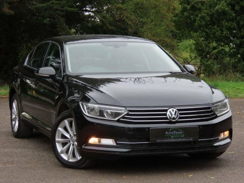 Volkswagen Passat 1.6 Tdi Bluemotion GM15ZHK Black #3