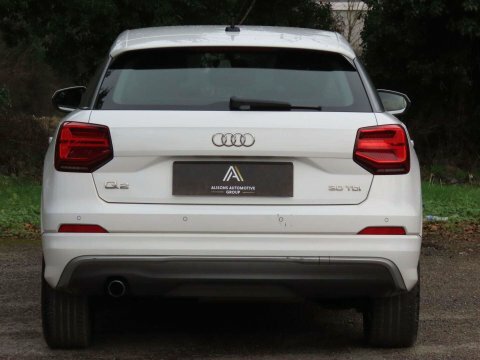 Audi Q2 1.6 Tdi 30 CA70EHW White #6