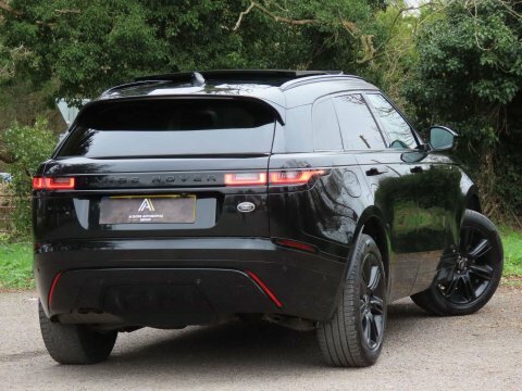 Land Rover Range Rover Velar 2.0 D200 Mhev LG21VXE Black #5