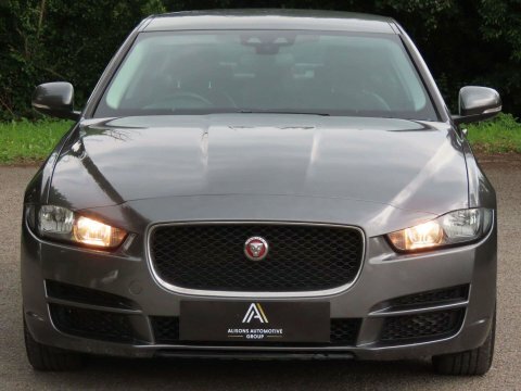 Jaguar XE 2.0D Prestige VN18LGW Grey #2