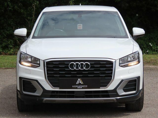 Audi Q2 Automatic White #2