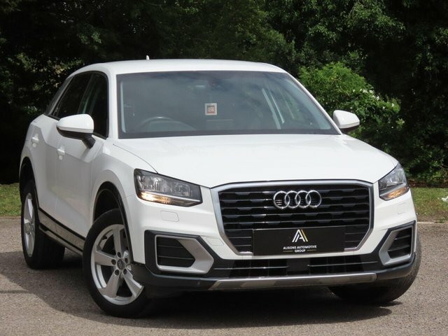 Audi Q2 Automatic White #3