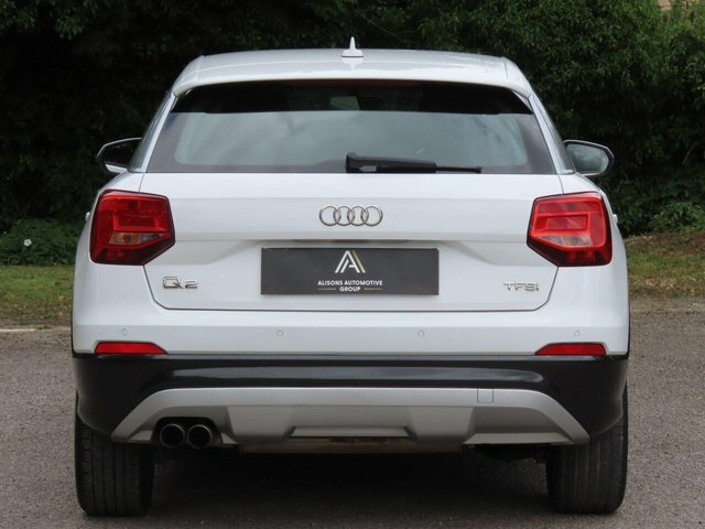 Audi Q2 Automatic White #5