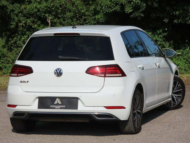Volkswagen Golf 2.0 Tdi Gt YJ67DEK White #4