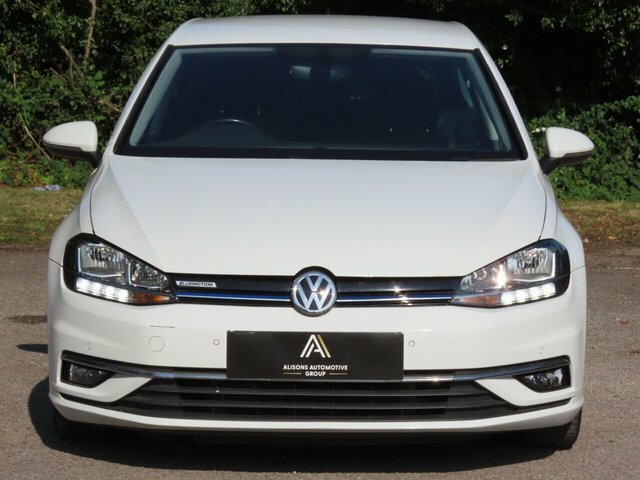 Volkswagen Golf 2.0 Tdi Gt YJ67DEK White #2
