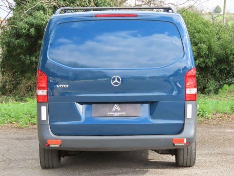Mercedes-Benz eVito 114 E 41Kwh Blue #5