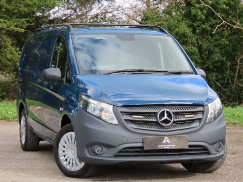 Mercedes-Benz eVito 114 E 41Kwh Blue #3