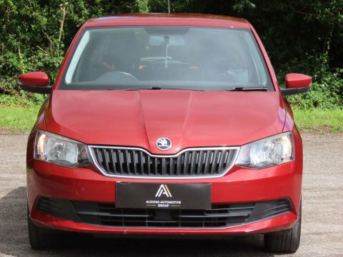 Skoda Fabia Fabia S Mpi White #2