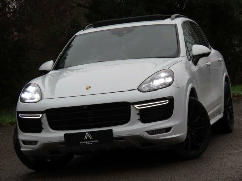 Porsche Cayenne Platinum Edition Tiptronic S 2017 White #1