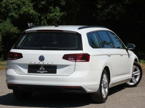 Volkswagen Passat 2.0 Tdi Evo White #4