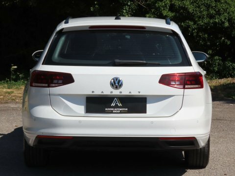 Volkswagen Passat 2.0 Tdi Evo White #5