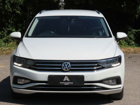 Volkswagen Passat 2.0 Tdi Evo White #2