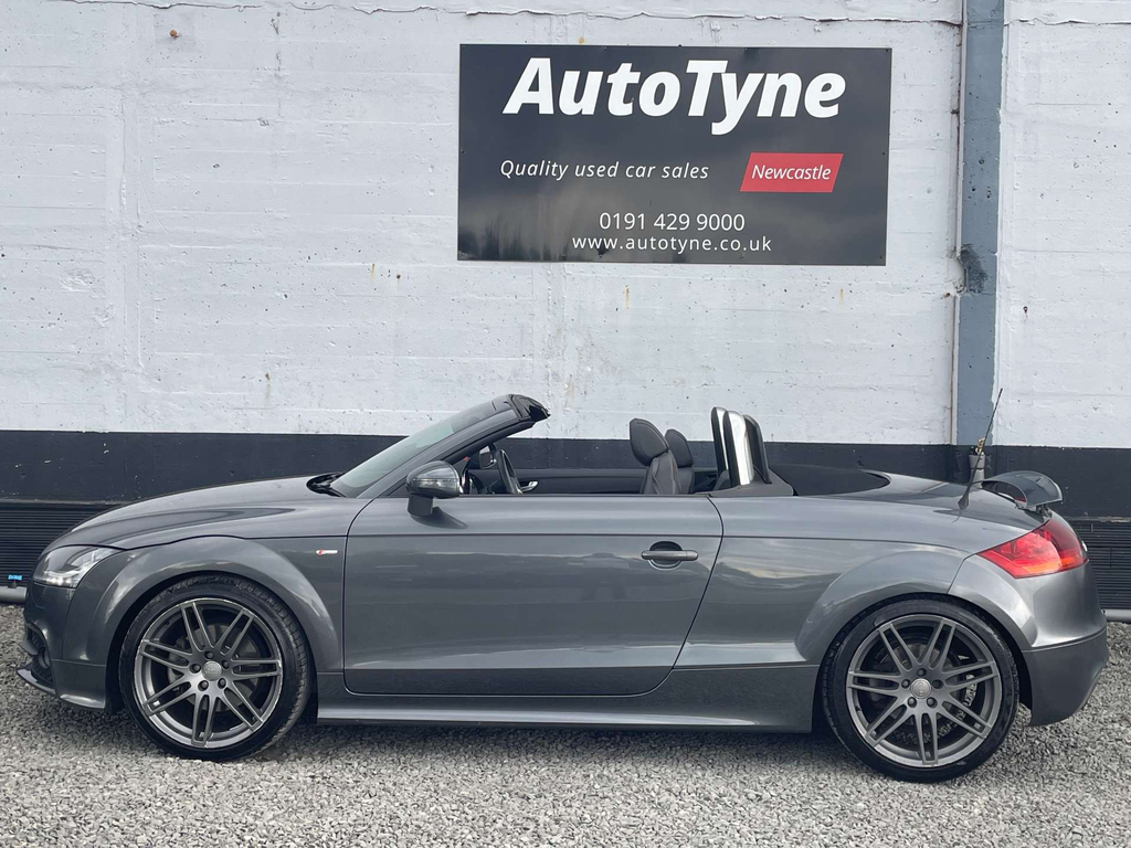 Audi TT Black Edition Roadster Quattro Euro  #4