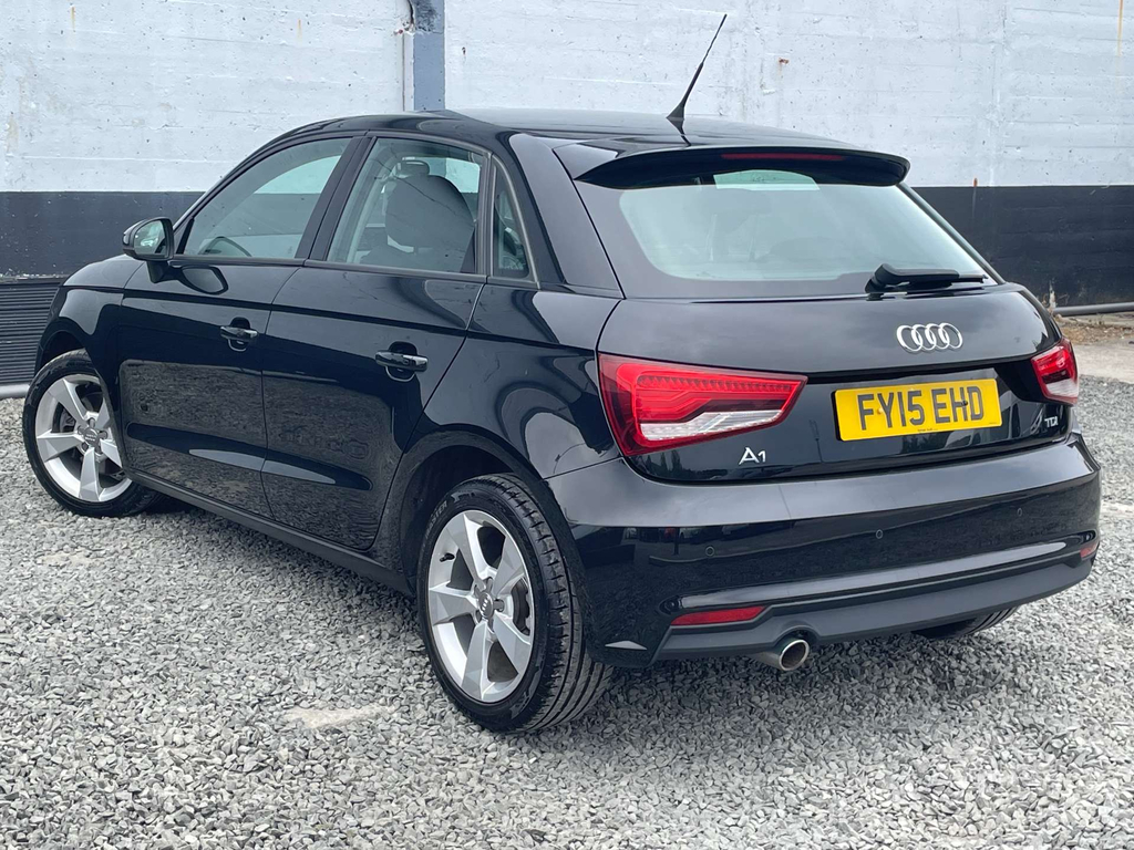 Audi A1 1.4 Tfsi Sport Sportback S Tronic Euro 5 Ss Red #8
