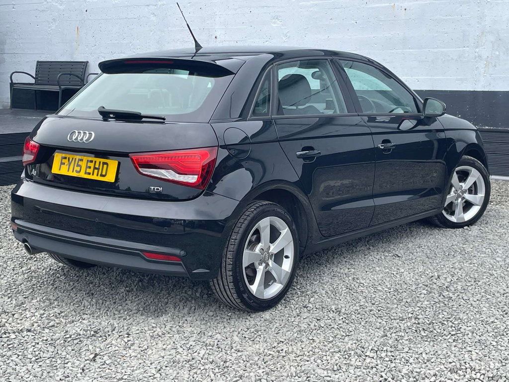 Audi A1 1.4 Tfsi Sport Sportback S Tronic Euro 5 Ss Red #6