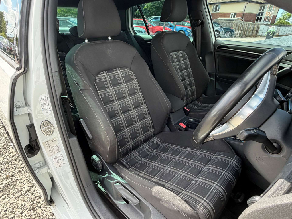 Volkswagen Golf 2.0 Tsi Gti Clubsport 40 Dsg Black #16