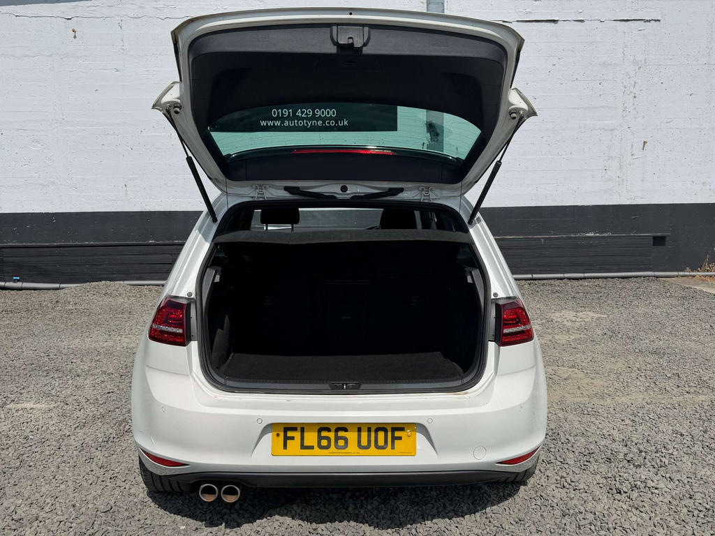 Volkswagen Golf 2.0 Tsi Gti Clubsport 40 Dsg Black #9