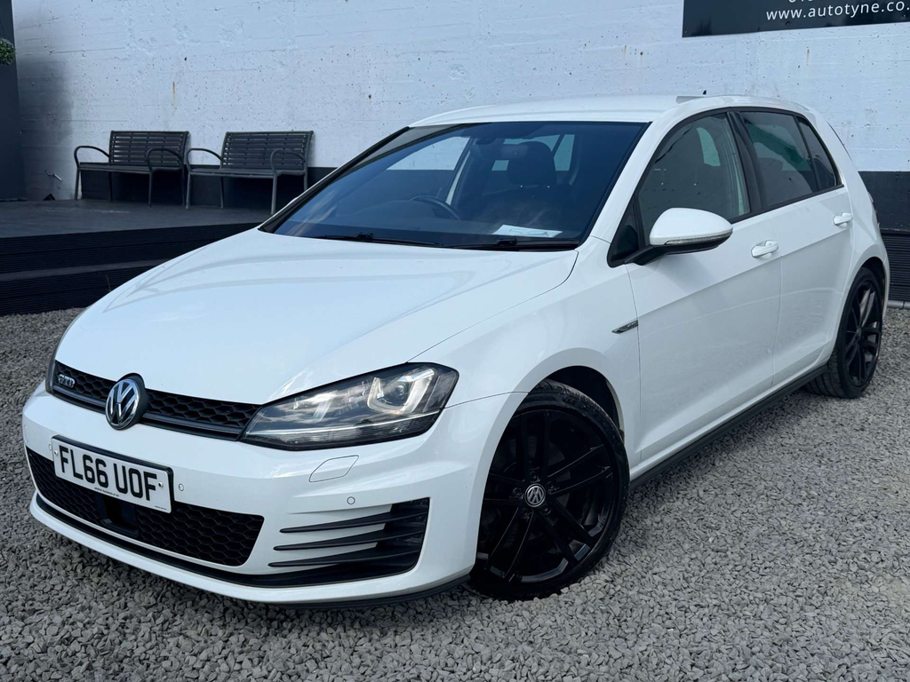 Volkswagen Golf 2.0 Tsi Gti Clubsport 40 Dsg Black #3