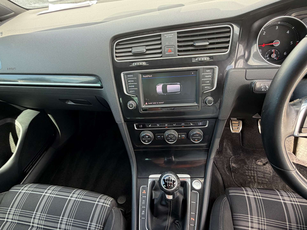 Volkswagen Golf 2.0 Tsi Gti Clubsport 40 Dsg Black #27