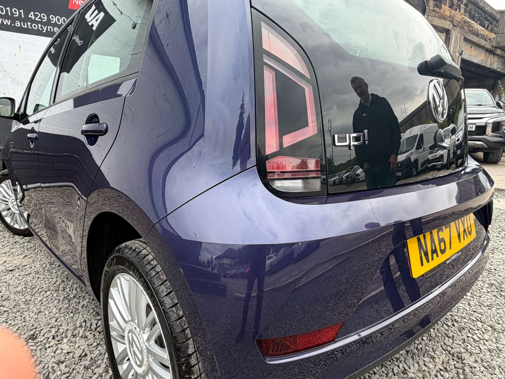 Volkswagen Up 1.0 Tsi 90 High Up Black Contrast Roof Blue #12
