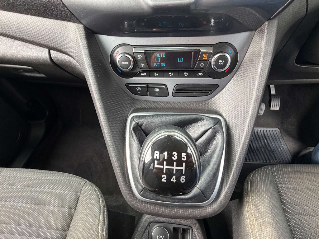 Ford Grand Tourneo Connect Tdci Titanium Black #35