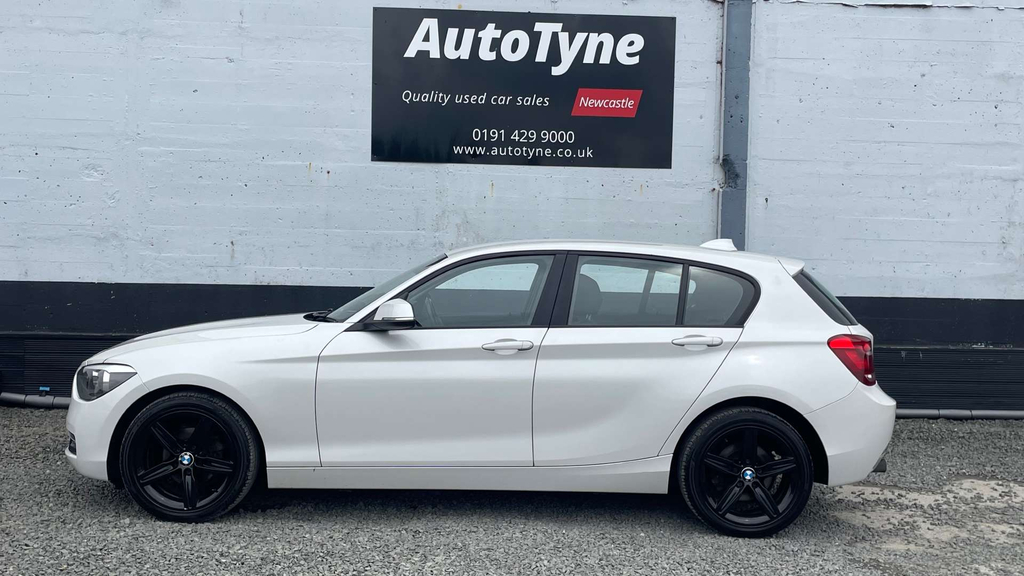 BMW 1 Series Hatchback 2013 Bmw 1 Series 2.0 125I M Sport Petro Black #4