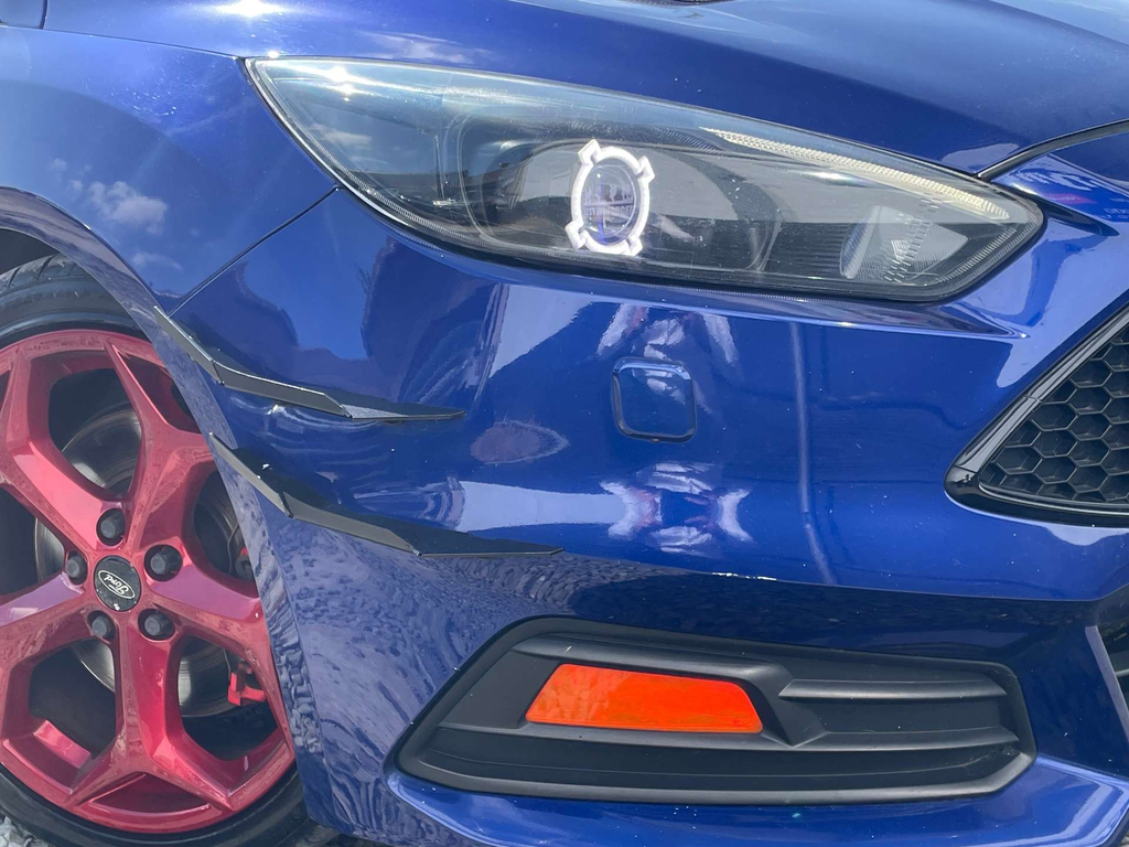 Ford Focus Focus Startline Red #11